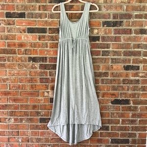 Old navy maternity grey maxi dress w/ high low hem. Size small.